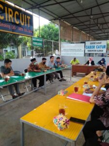 PEMBINAAN BUMKAL DAN USAHA EKONOMI PRODUKTIF OLEH DINAS PERINDUSTRIAN