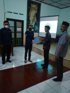 PENGUKUHAN KETUA DAN PENGURUS KARANG TARUNA SIDOMOYO
