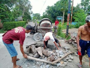 SEMANGAT GOTONG ROYONG WARGA NGRENAK KIDUL