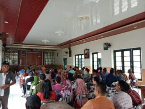 PEMBINAAN DAN PEMBAGIAN INSENTIF KETUA RT&RW SE-KALURAHAN